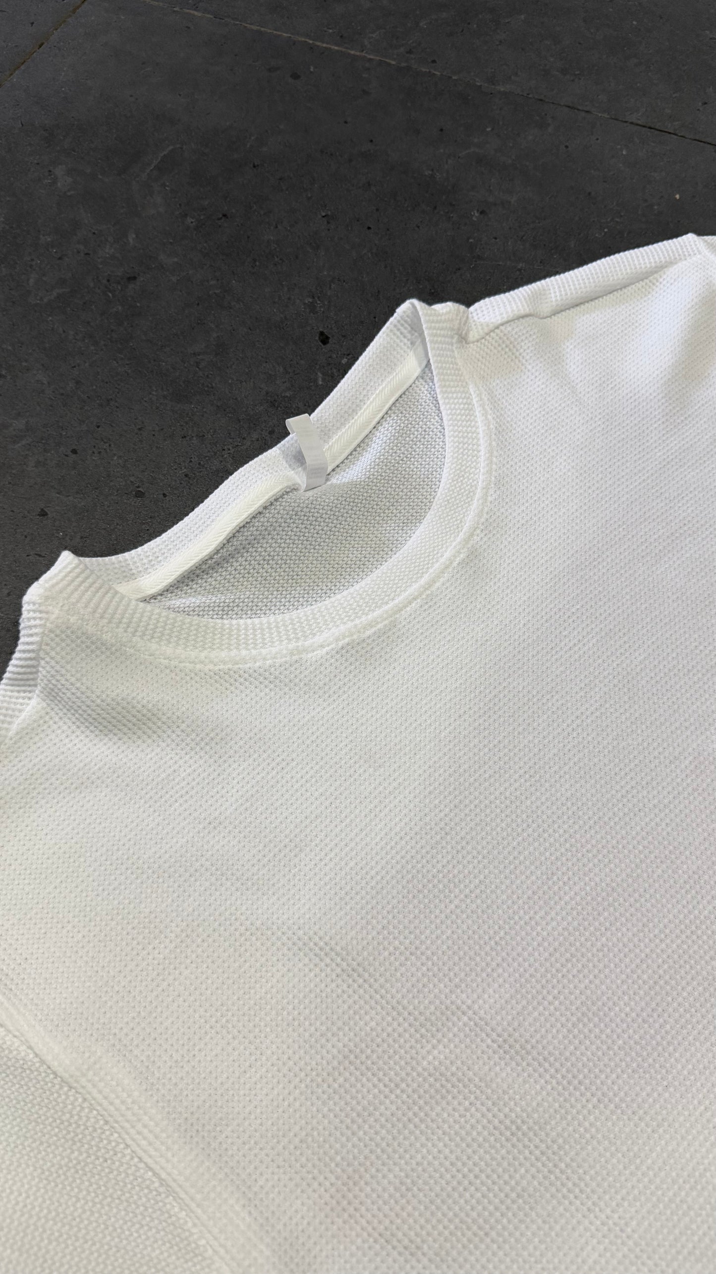 CAMISETA TEXTURIZADA WAFFLE