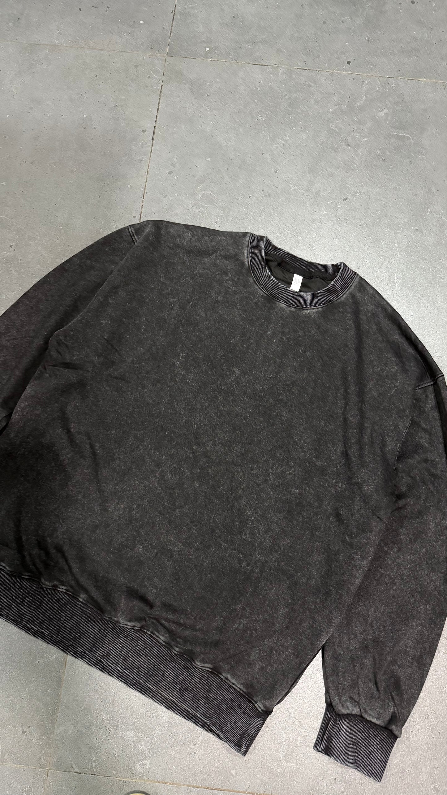 SUDADERA CUELLO REDONDO WASHED