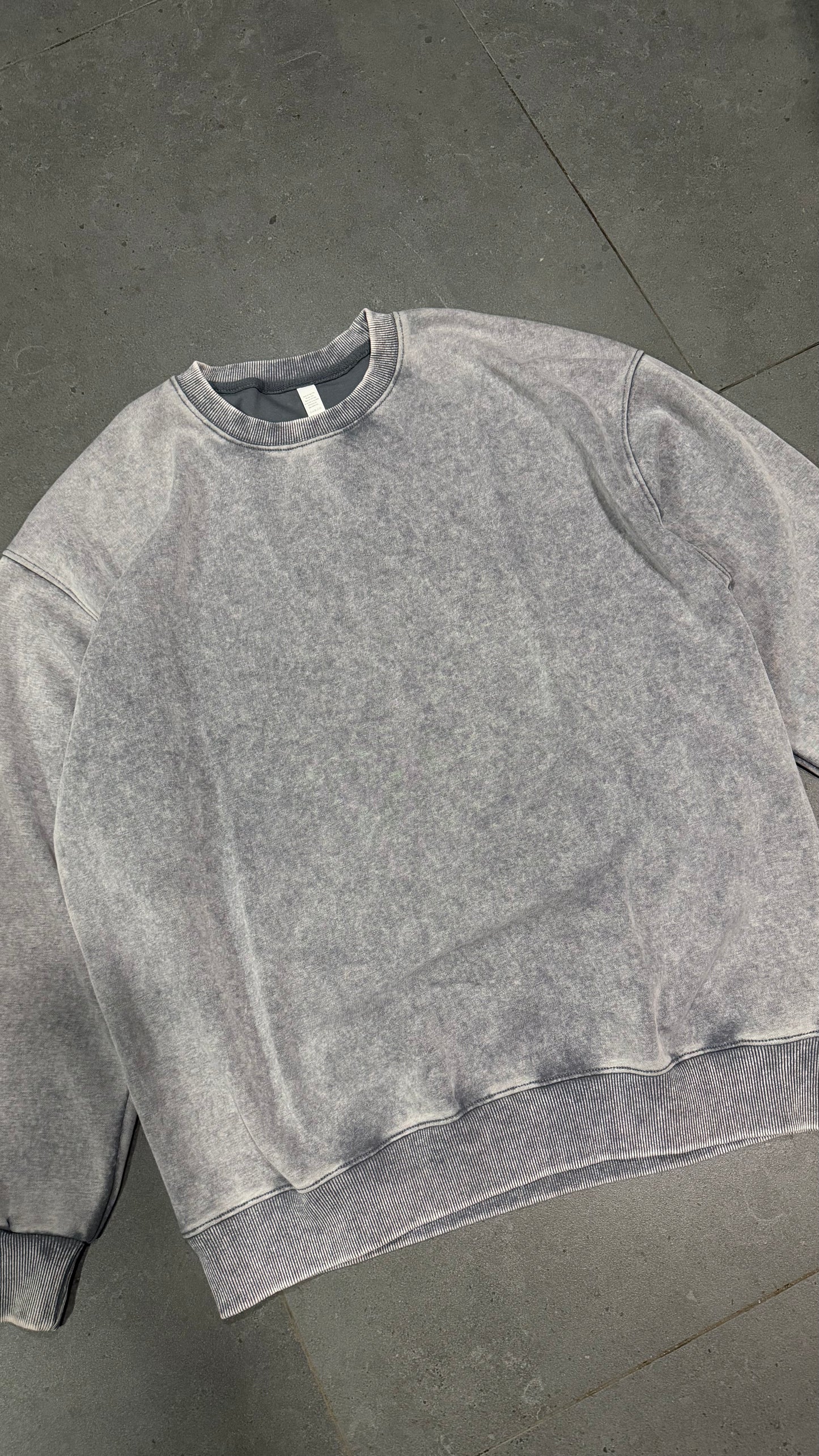 SUDADERA CUELLO REDONDO WASHED